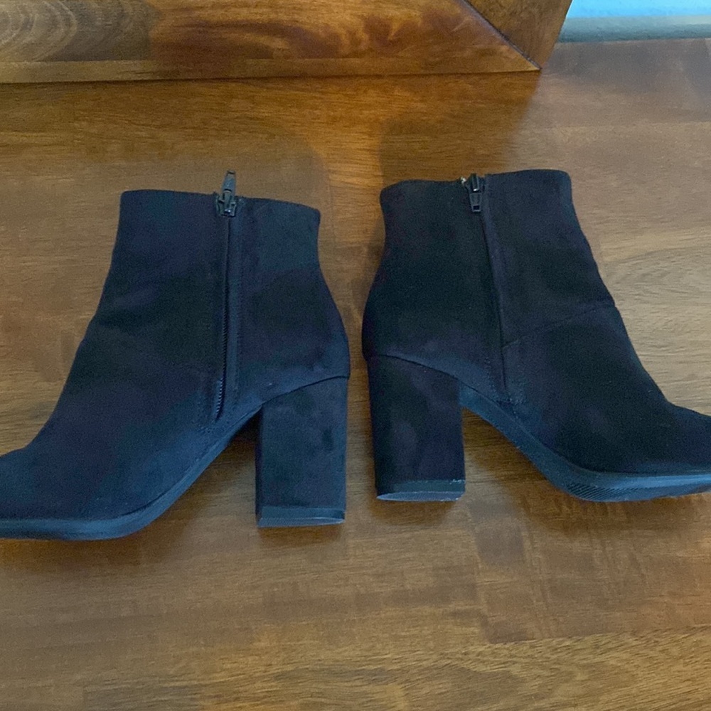 American Eagle Outfitters Woman’s Floral Embroidered Ankle Black Booties Size 6 - Picture 10 of 12